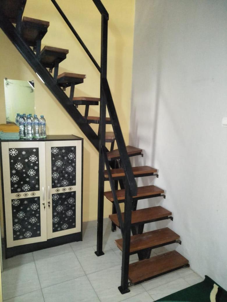 Titan'S Greenhouse Banyuwangi  Habitación foto